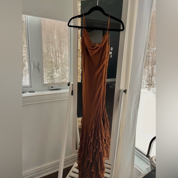 Brown CiCi B Gown! - Picture 1 of 3